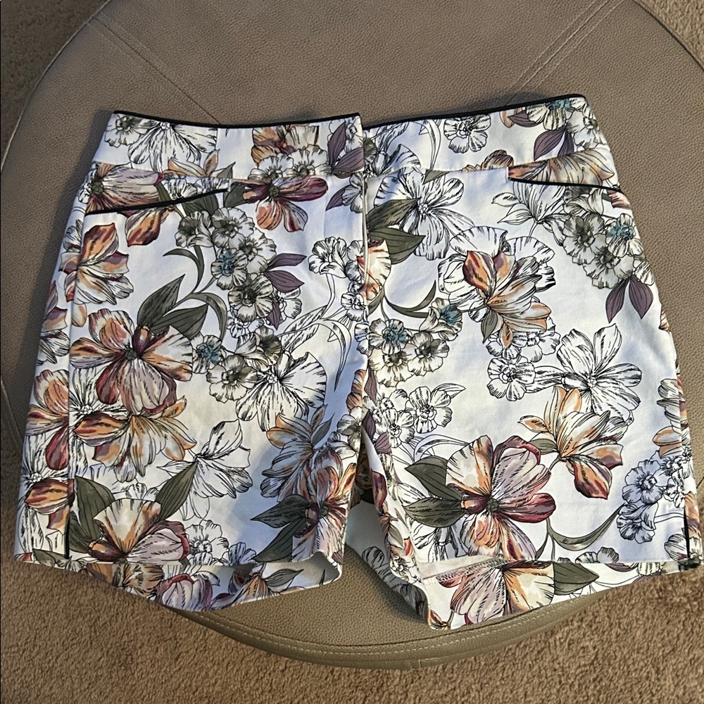 White House Black Market Floral Women's Shorts